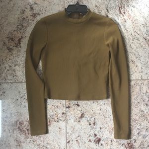 Long sleeve crop top